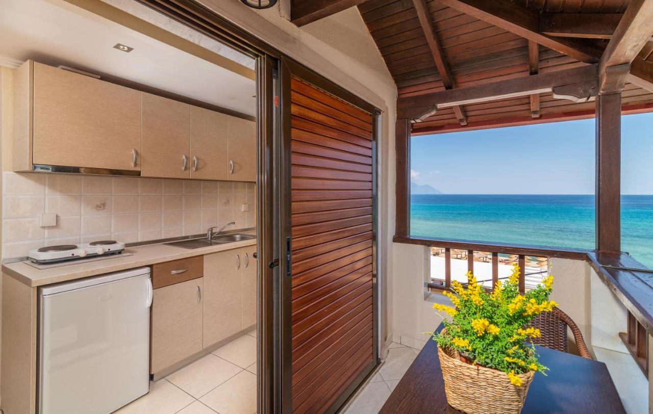 House Kostas On The Beach 사르티 외부 사진